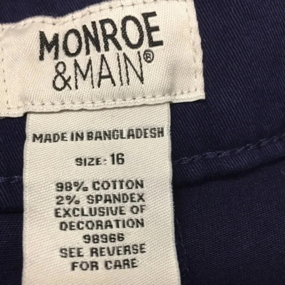 Monroe &Main ladies shorts 16 - Picture 8 of 16